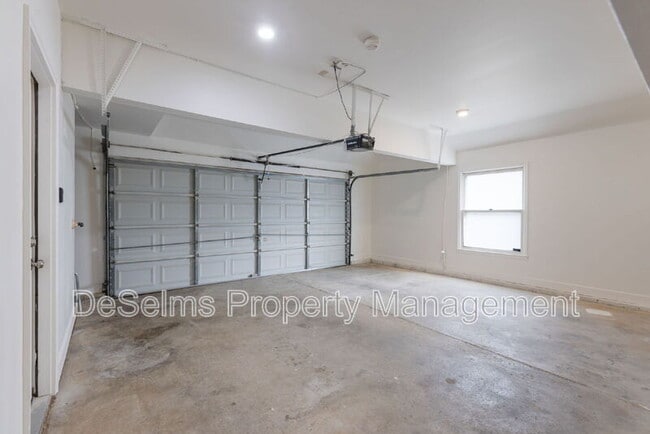 Building Photo - 1012 Beech Tree Ln
