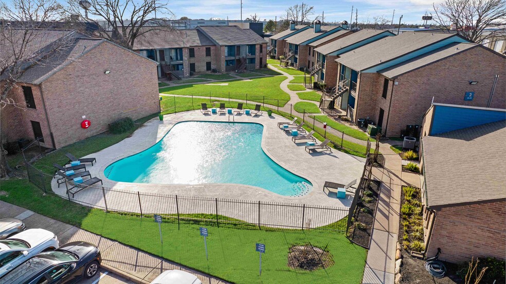 Primary Photo - Sonoma Apartments