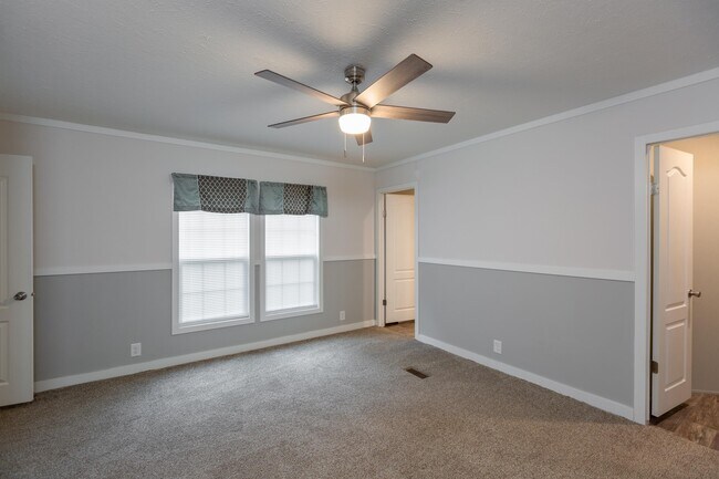 Building Photo - 120 Nancy Ln