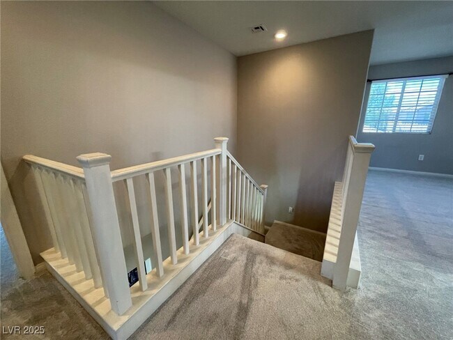 Building Photo - 6636 Sand Swallow St