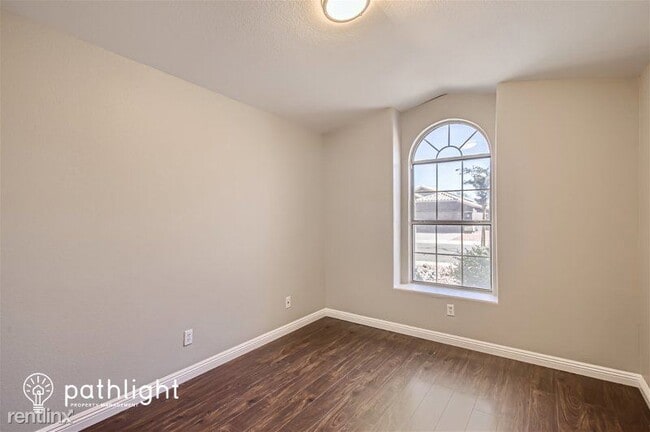 Building Photo - 3 br, 2 bath House - 12618 W Cambridge Ave...