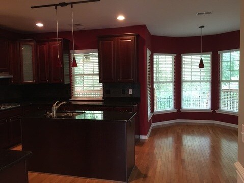 Building Photo - 5820 Kirkwynd Commons Dr