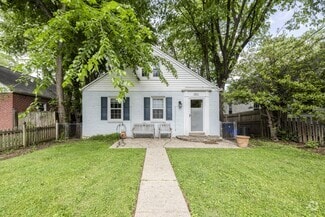 Building Photo - 4850 Crescent St