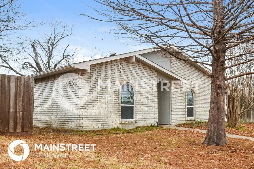 Building Photo - 9017 Willowbrook Dr