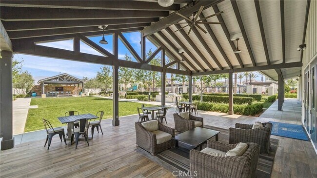 Building Photo - 16282 Meadowhouse Ave