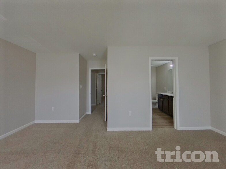 Building Photo - 3627 Alexander Forest Dr