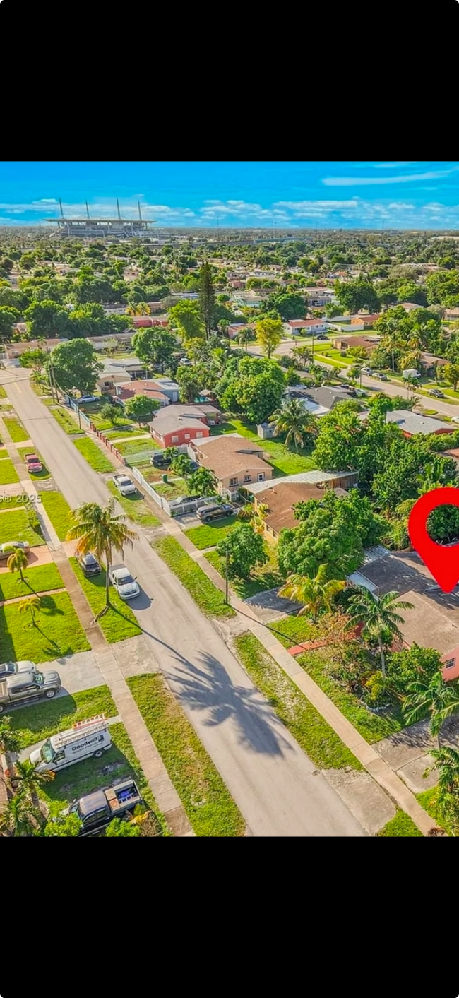 Building Photo - 1041 NW 196th Terrace