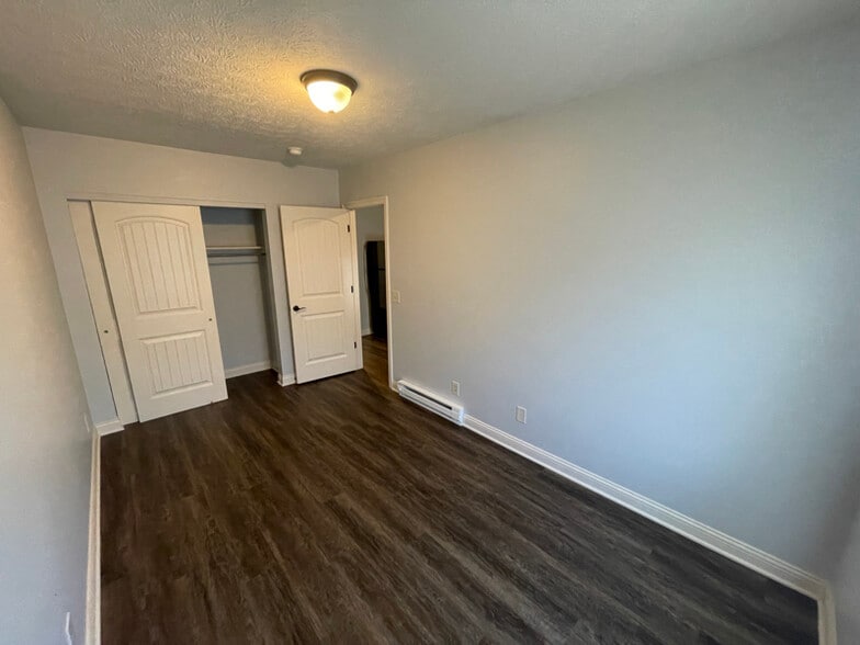 Building Photo - 4139 S Dixie Dr