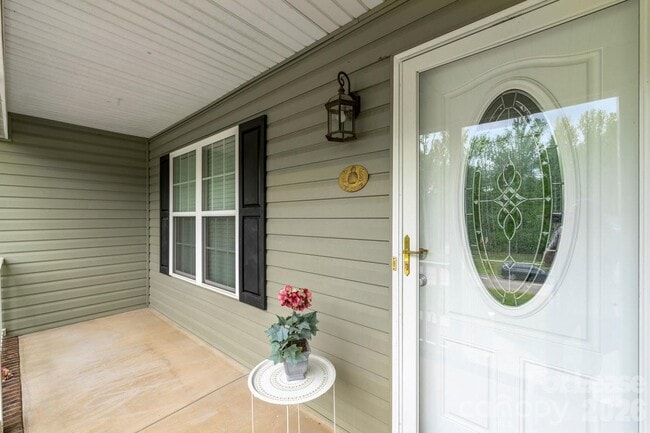 Building Photo - 155 Rose Brier Lane.