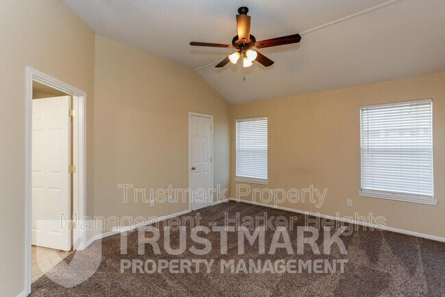 Building Photo - 4300 Capri Dr