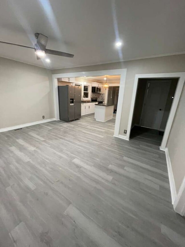 Building Photo - Concord