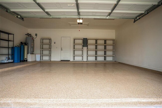 Building Photo - 806 Heritage Oaks Bend