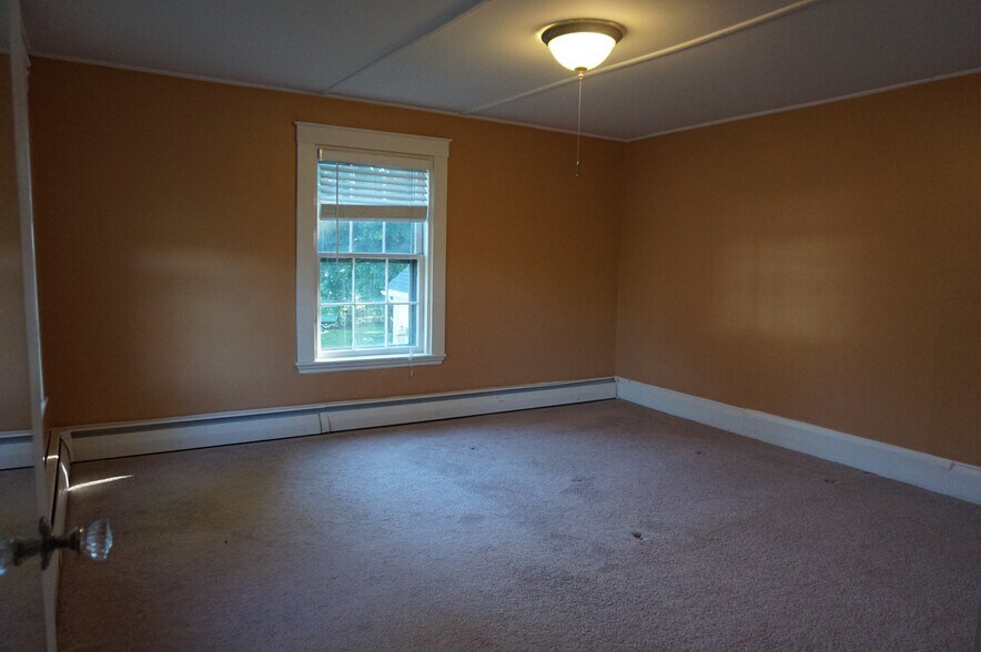 Building Photo - 248 High St