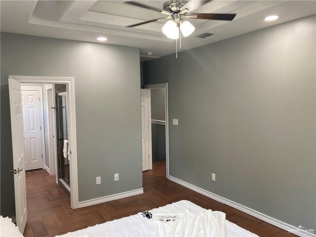 Building Photo - 18 S 6th St