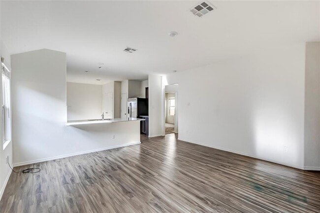 Building Photo - 545 Greatest Gift Wy