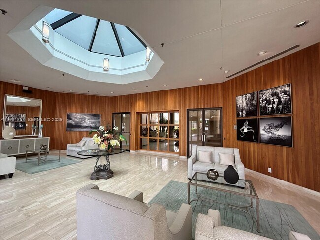 Building Photo - 720 S Collier Blvd