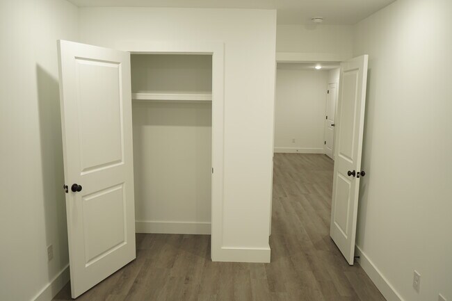 Building Photo - 781 Berry Rd