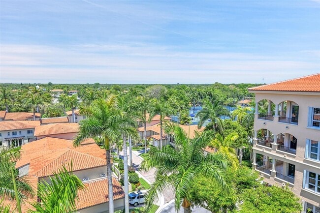 Building Photo - 13637 Deering Bay Dr