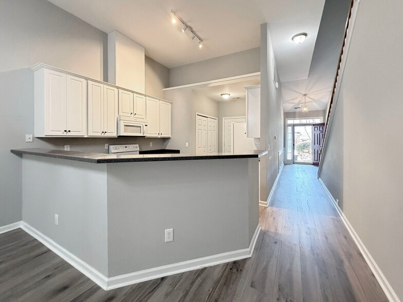 Building Photo - 10483 Dapping Dr