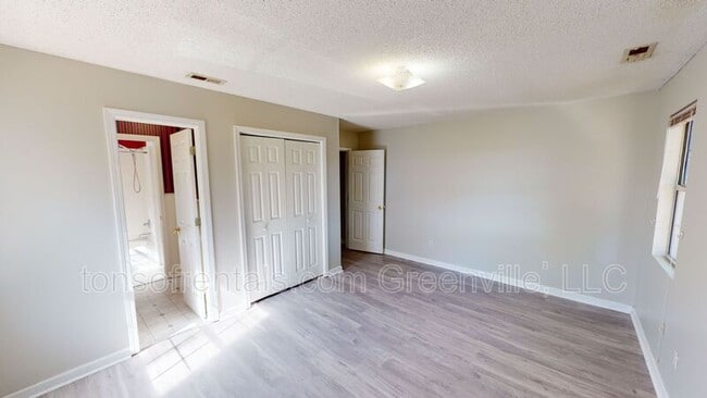 Building Photo - 1552 Shoally Creek Rd