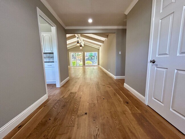 Building Photo - Modern Oasis with Pool and prime Almaden L...