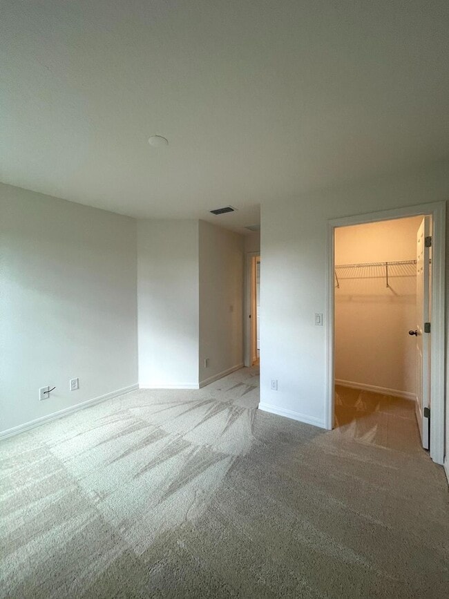 Building Photo - Williams Preserve-Townhouse-410 Annabelle ...