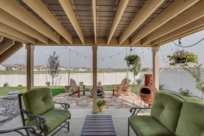 Building Photo - Stunning 4 Bed, 3 1/2 Bath House in Severance!
