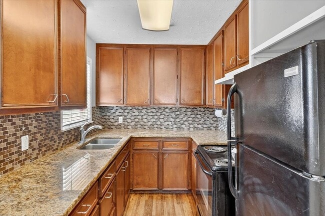 Building Photo - 11230 Blades- 3bed/1bath $1,195/month