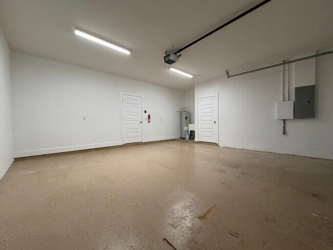 Building Photo - 329 Bella Sol Way