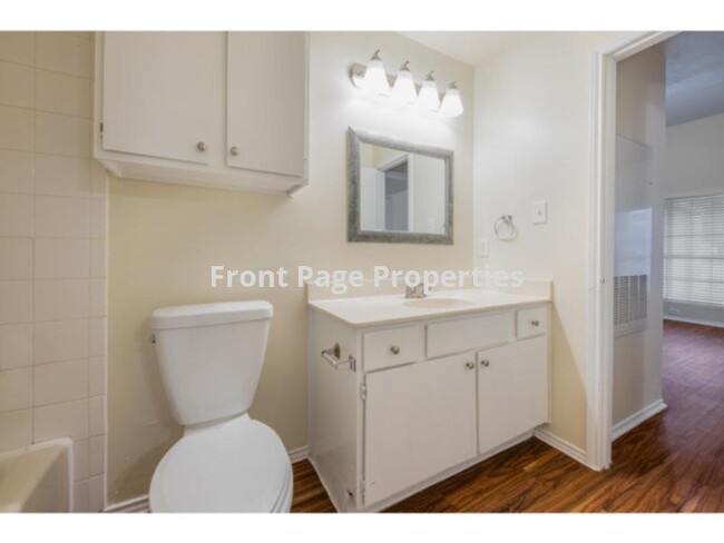 Building Photo - 1201 Danbury Square