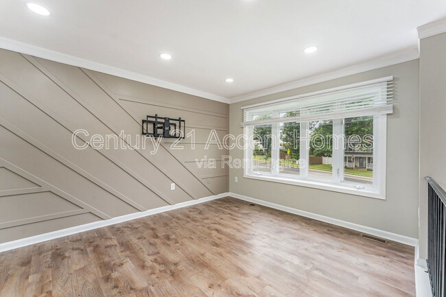 Building Photo - 13566 Princedale Dr