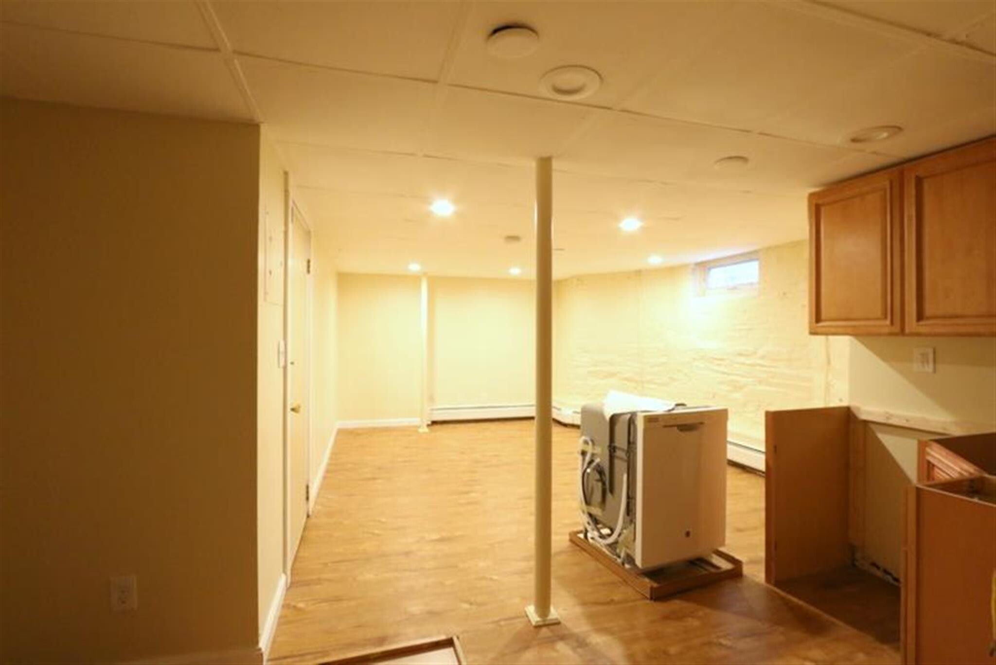 Building Photo - 14 Garrison Ave