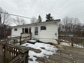 Building Photo - 2653 W Seneca Turnpike