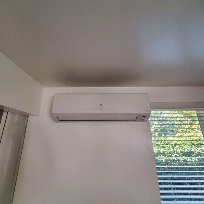 Top of the line Fredriech mini split system with AC, Heat or Air. - 5731 Fulton Ave