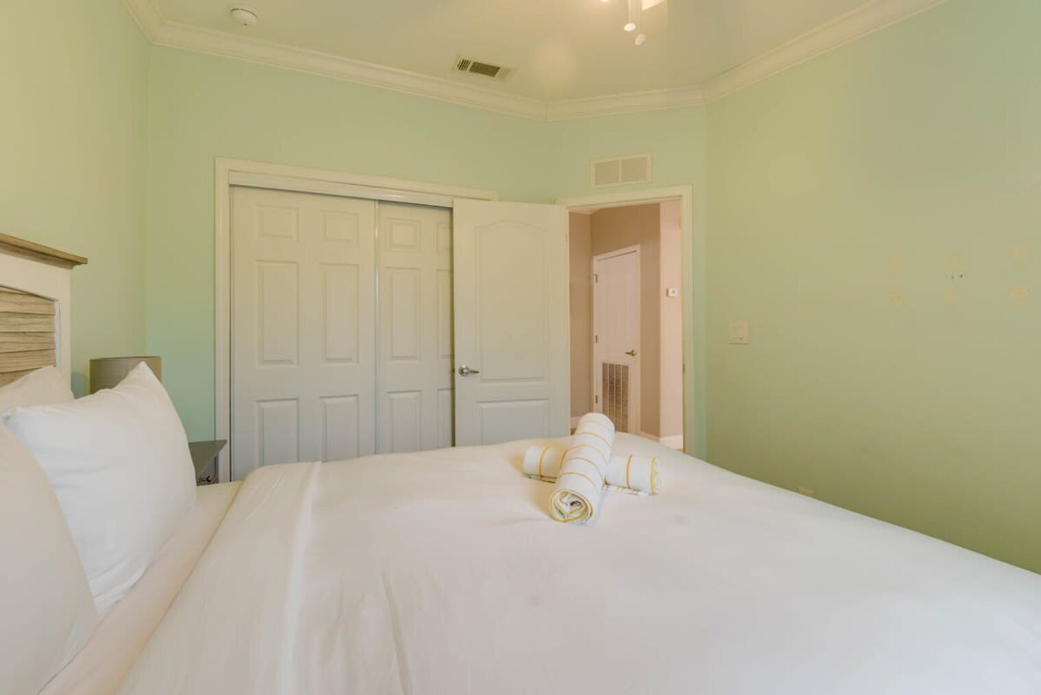 Building Photo - 886 Loggerhead Ln