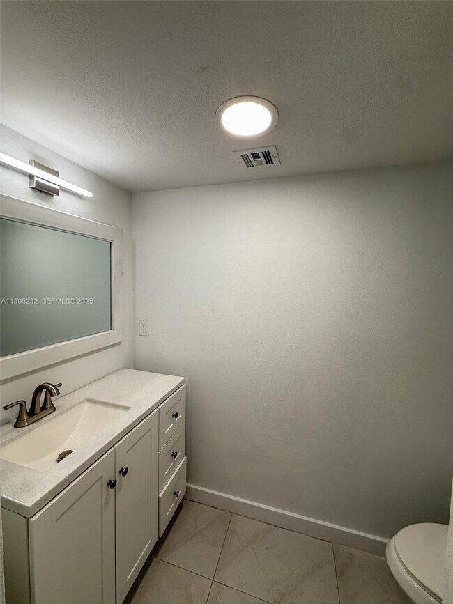 Building Photo - 7051 Environ Blvd