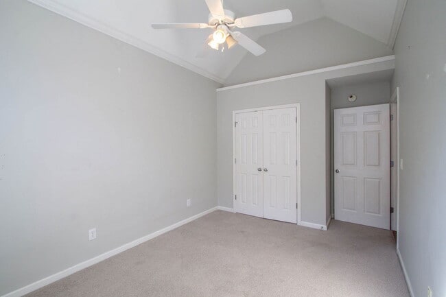 Building Photo - 157 Hayesbury Ct