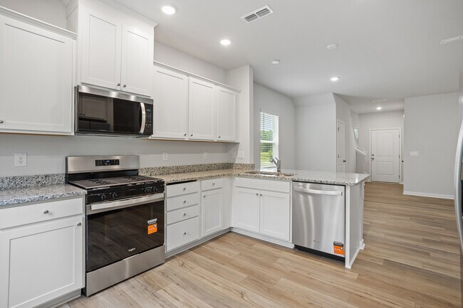 Building Photo - 440 Havannah Rd
