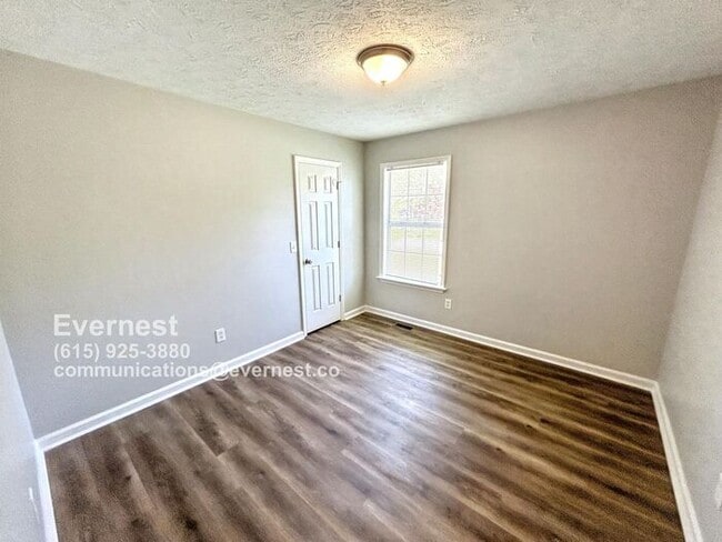 Building Photo - Adorable 3-Bedroom, 2-Bathroom Home in a C...