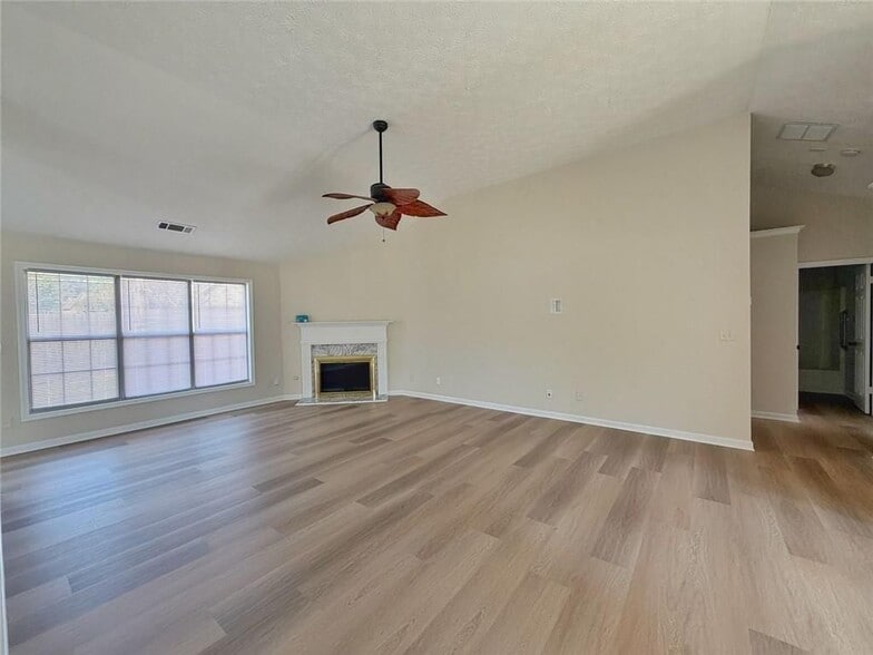 Building Photo - 902 Conners Cove NW