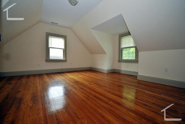 Building Photo - 64 Englewood Ave