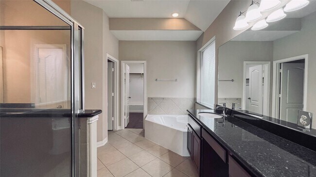 Building Photo - 4043 Tuscan Shores Dr