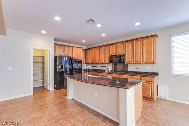 Building Photo - 10119 Amana Oaks Ave