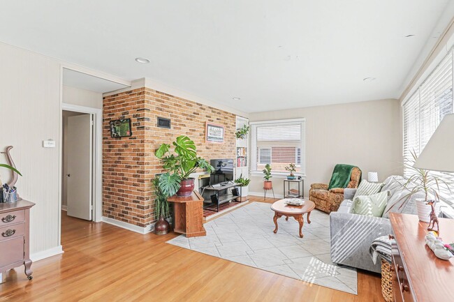 Building Photo - 1 Bedroom, 1 Bath in New Cumberland