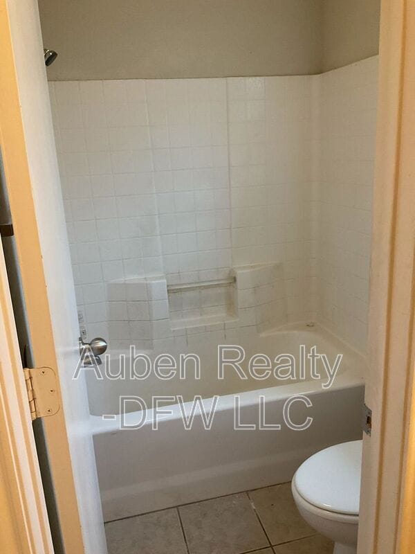 Building Photo - 800 Quarter Horse Trail