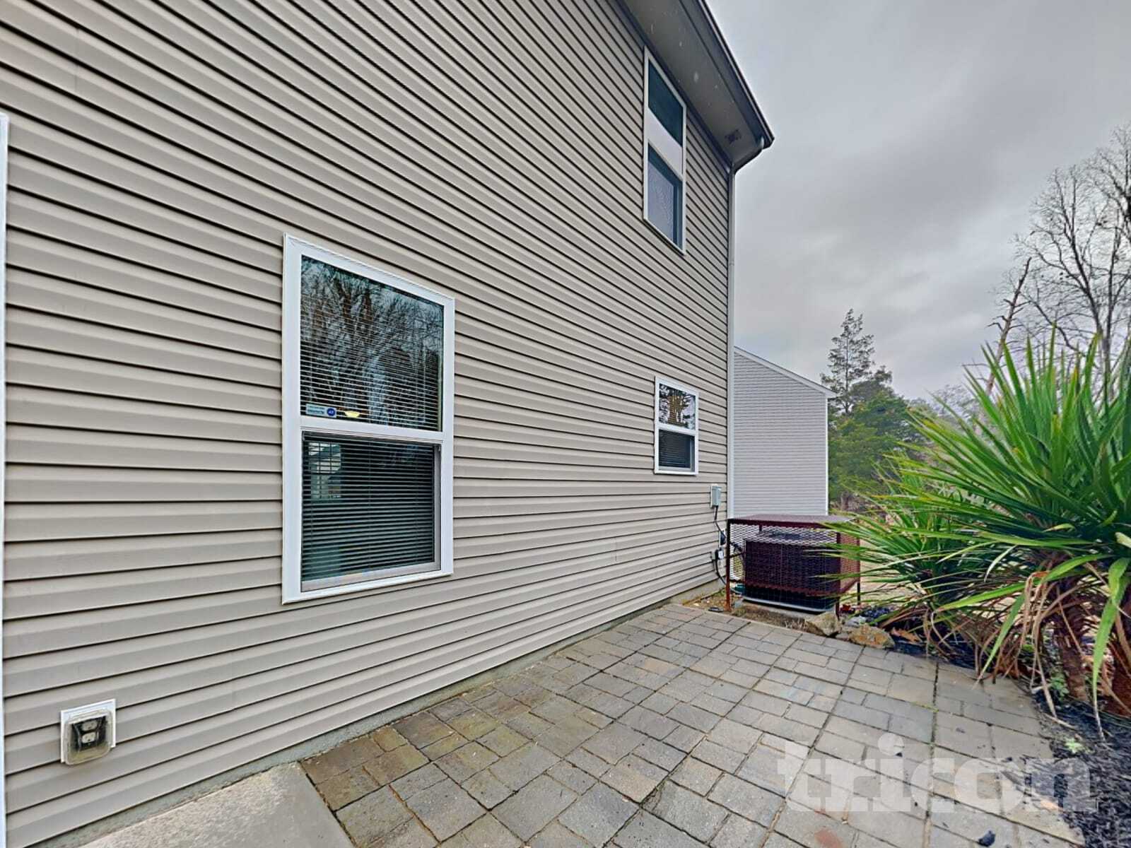 Building Photo - 4600 Montelena Dr