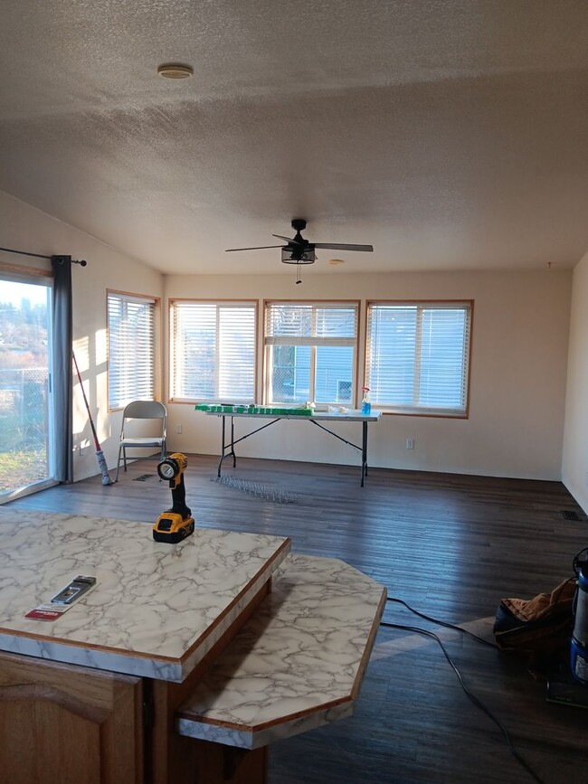 Building Photo - 3 Bed House is Elgin