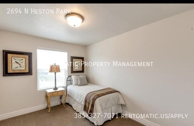 Building Photo - 2694 N Heston Park