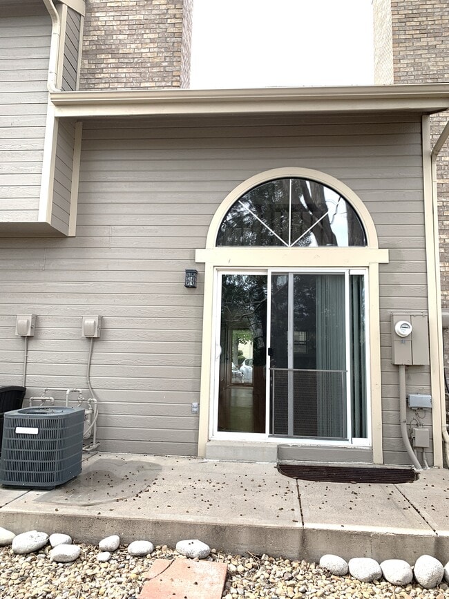 Building Photo - 11147 W 17th Ave