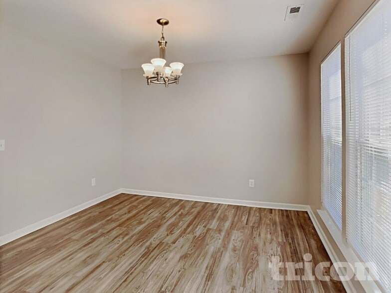 Building Photo - 114 Brewster Ct